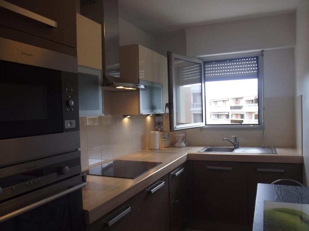 Appartement Spacieux Et Calme Classe 4 Etoiles, A 300M De La Mer Sainte-Maxime Luaran gambar