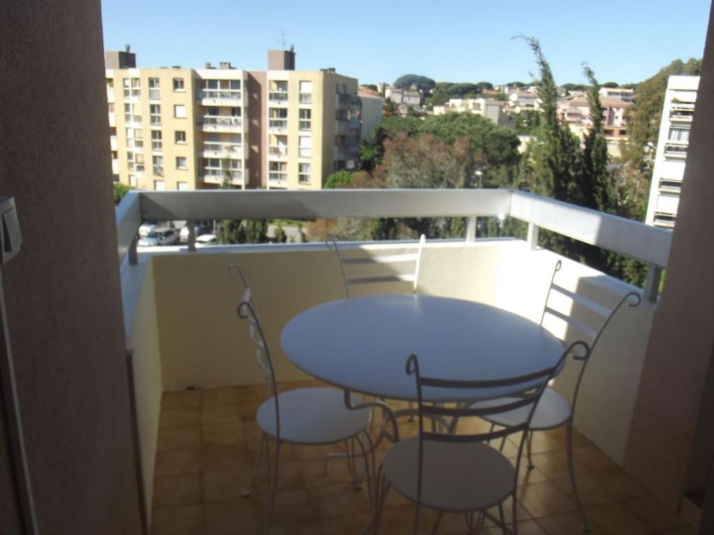 Appartement Spacieux Et Calme Classe 4 Etoiles, A 300M De La Mer Sainte-Maxime Luaran gambar