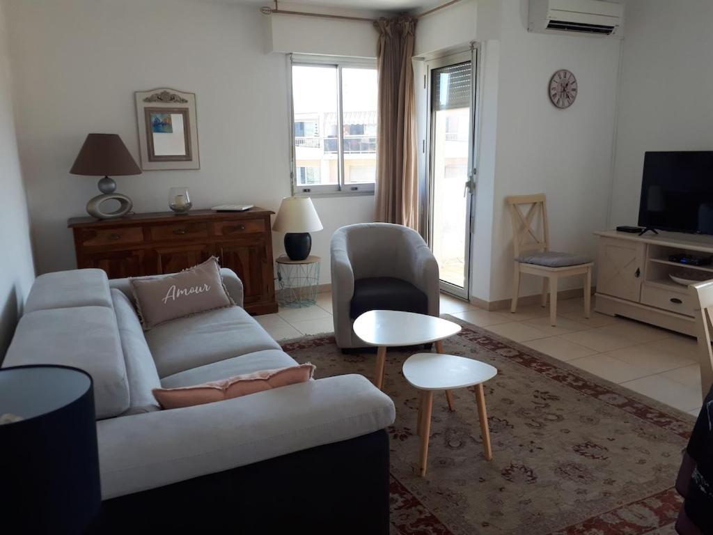 Appartement Spacieux Et Calme Classe 4 Etoiles, A 300M De La Mer Sainte-Maxime Luaran gambar